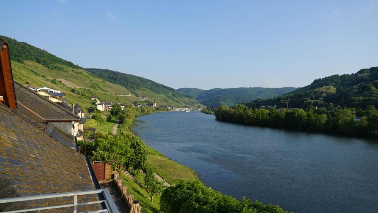 Hotel Garni "Cafe Im Hamm" Целль-ан-дер-Мозель Экстерьер фото